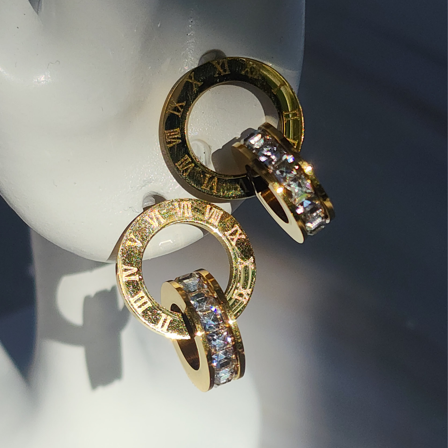 Eternal Connection Necklace Set – 18K Gold or Silver-Plated Timeless Bond Design