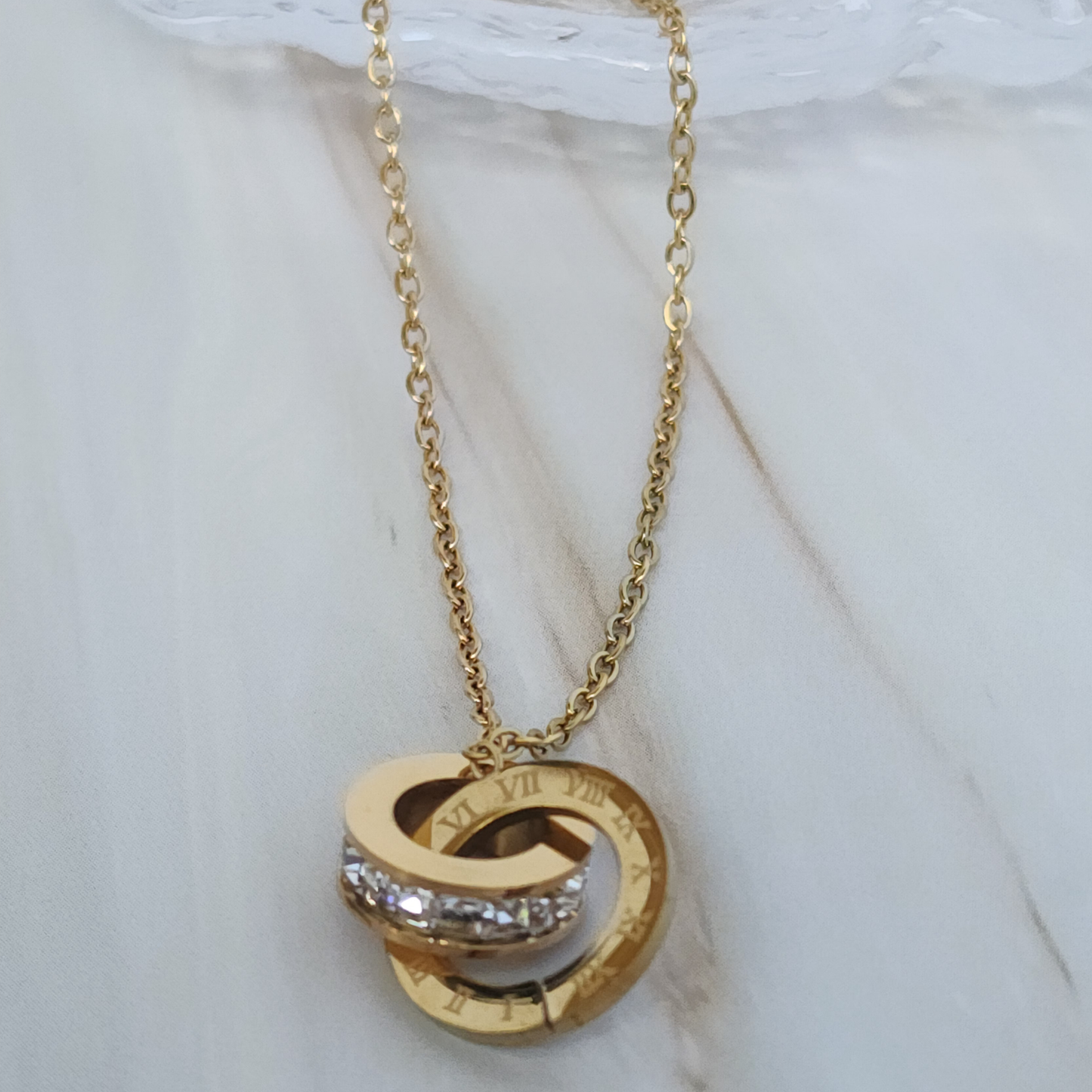 Eternal Connection Necklace Set – 18K Gold or Silver-Plated Timeless Bond Design