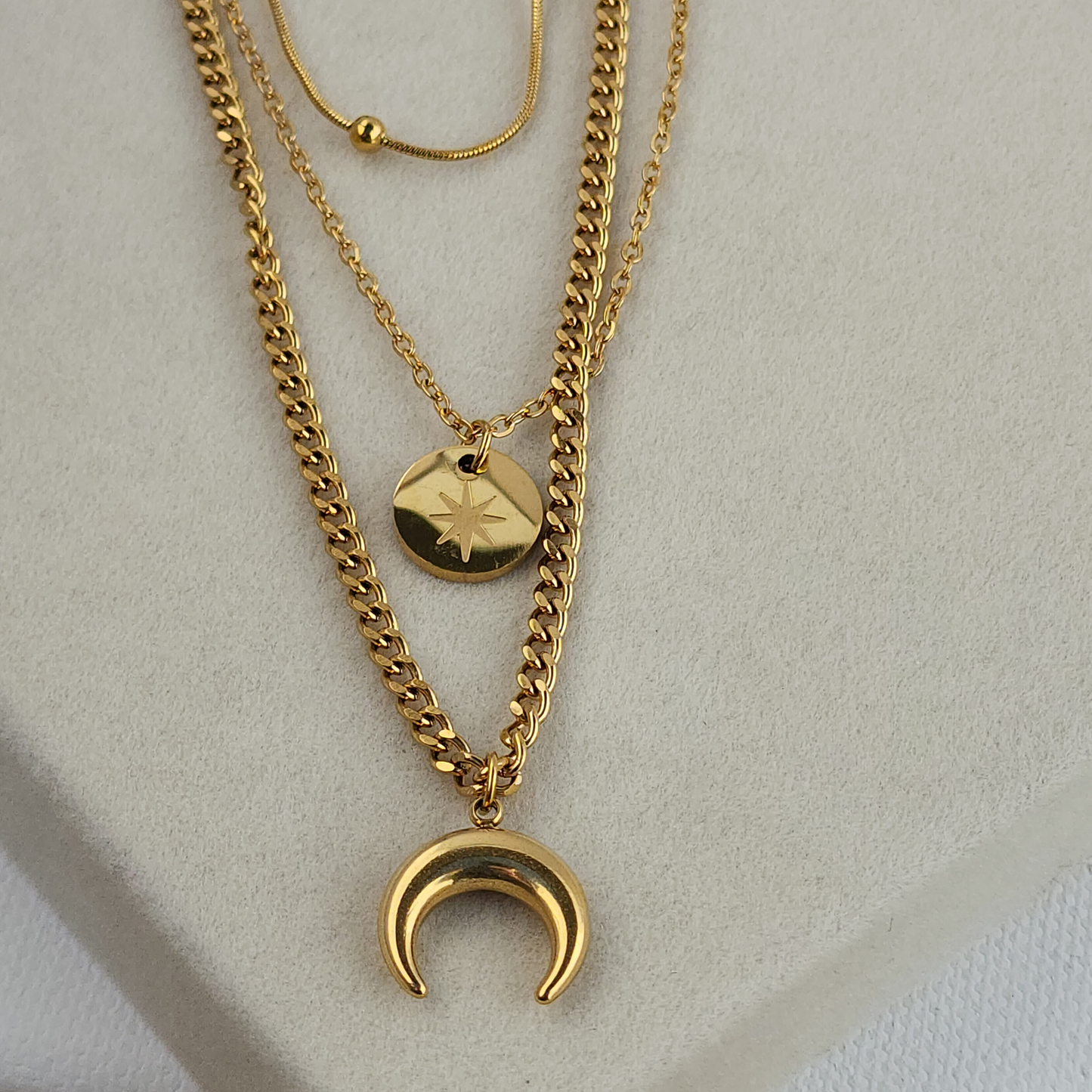 Lunar Radiance Necklace – Crescent Moon Charms 18K gold plated