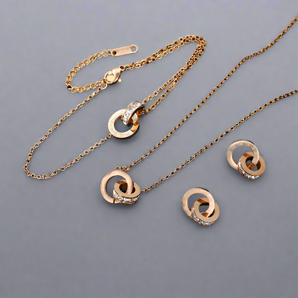 Eternal Connection Necklace Set – 18K Gold or Silver-Plated Timeless Bond Design