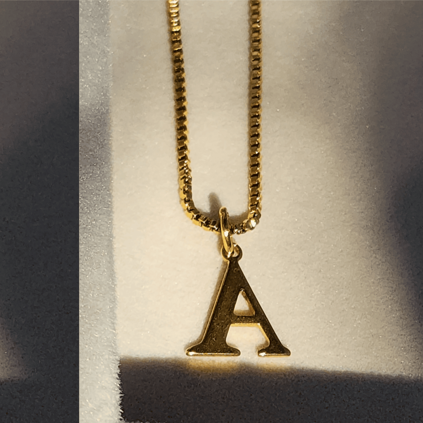 Golden Initial Tag Pendant – 18K Gold-Plated Rectangle Letter Charm (A–Z)