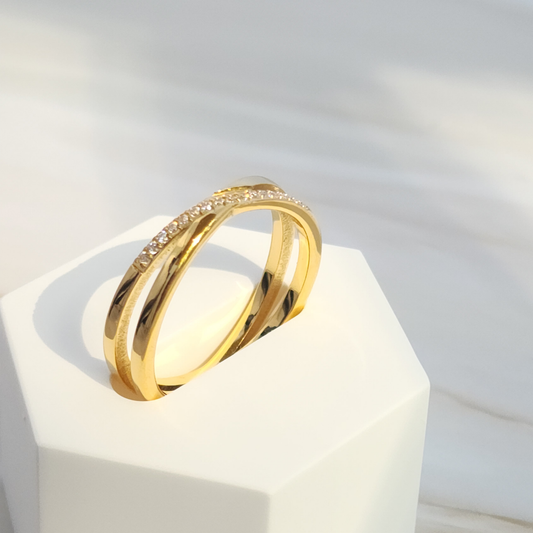 Serenity Spark Ring – Dainty Zircon Accent in 18K Gold plated